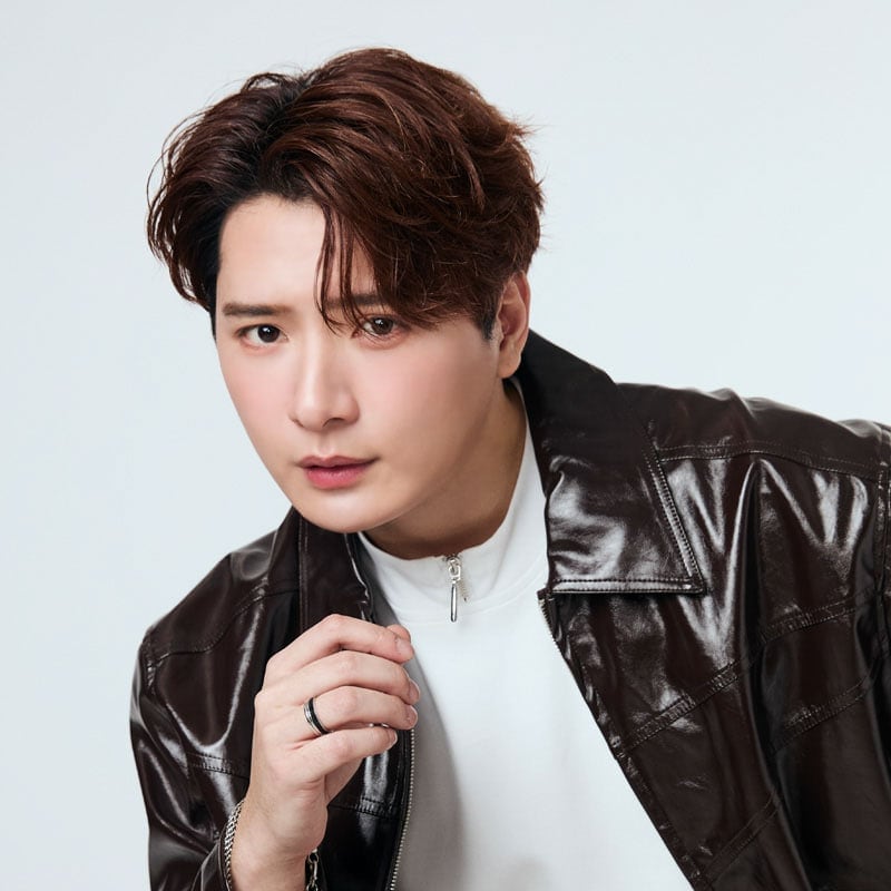 Krist Perawat